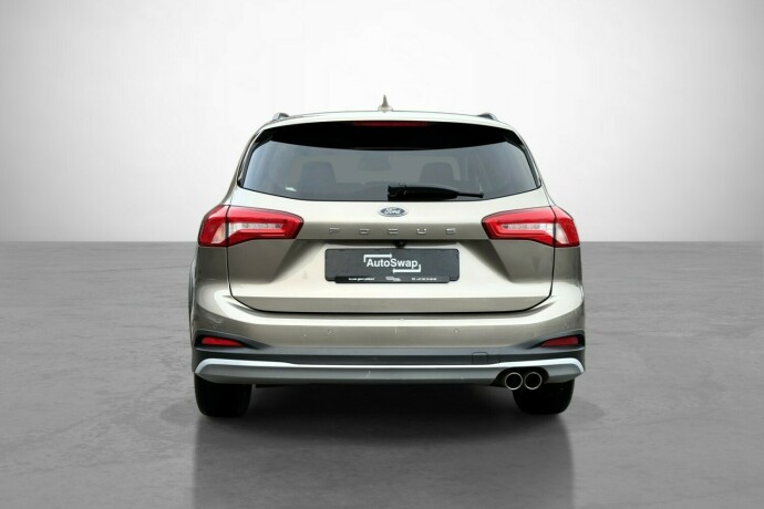 ford-focus-bensin-2019-big-5