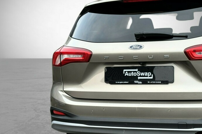 ford-focus-bensin-2019-big-12