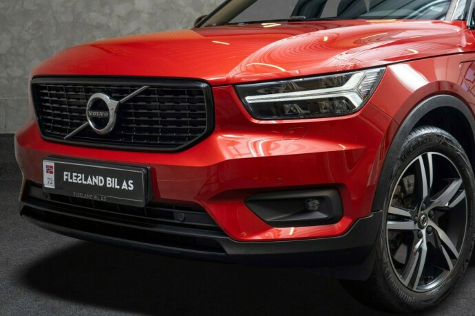 volvo-xc-40-elektrisitetbensin-2020-big-2