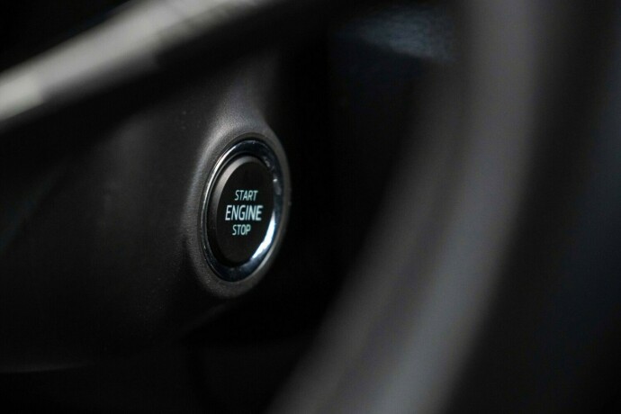 skoda-fabia-bensin-2021-big-23