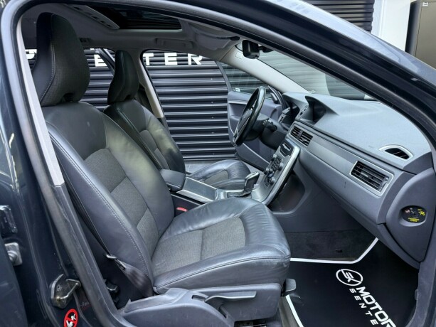 volvo-v70-diesel-2013-big-25
