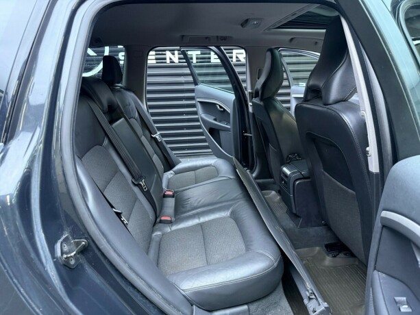 volvo-v70-diesel-2013-big-27