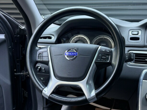 volvo-v70-diesel-2013-big-12