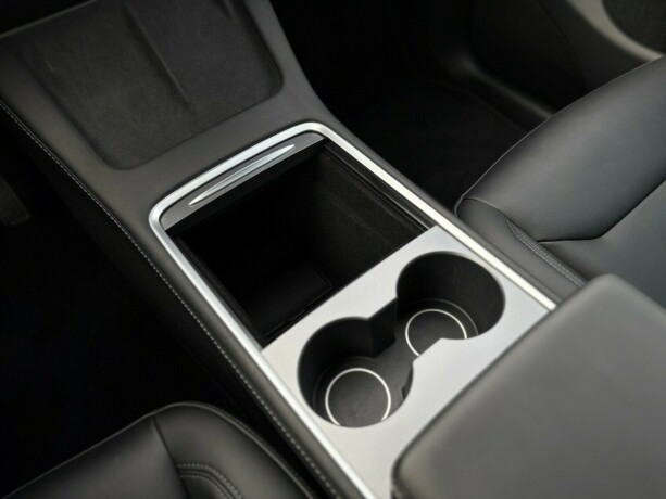 tesla-model-y-elektrisitet-2025-big-24