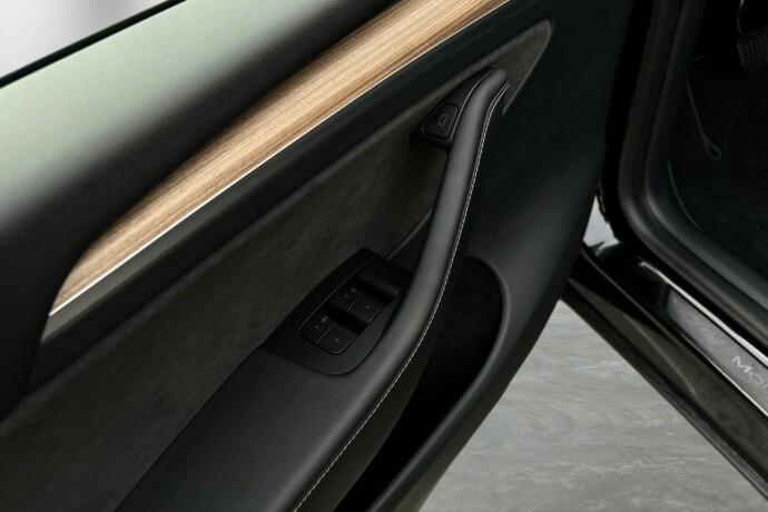 tesla-model-y-elektrisitet-2025-big-15