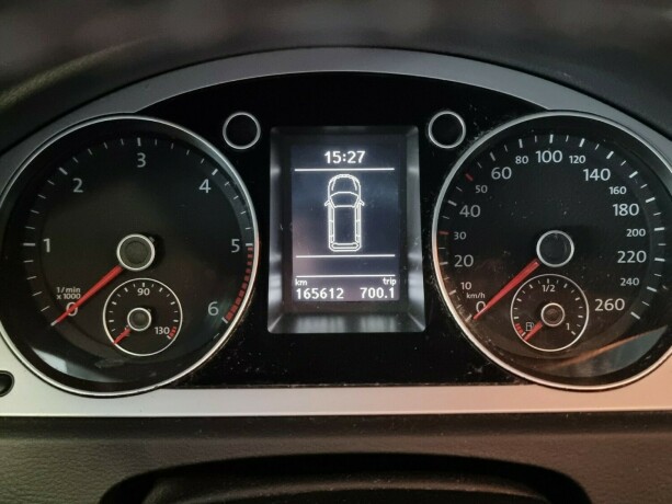 volkswagen-passat-diesel-2010-big-7