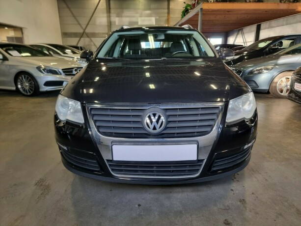 volkswagen-passat-diesel-2010-big-2