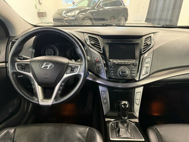hyundai-i40-diesel-2012-big-8