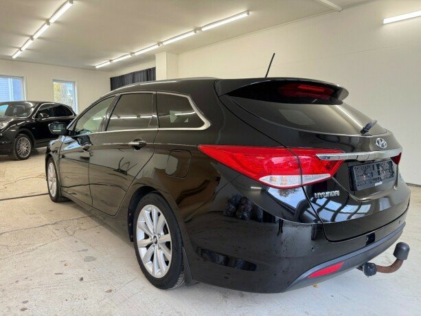 hyundai-i40-diesel-2012-big-4