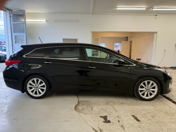 hyundai-i40-diesel-2012-big-7
