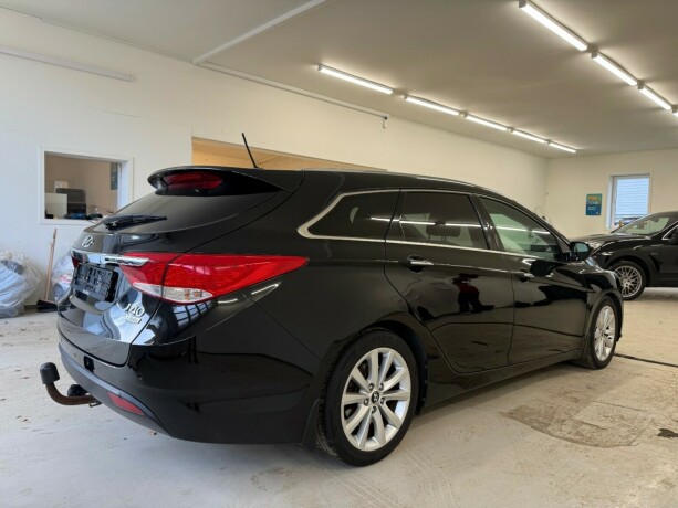 hyundai-i40-diesel-2012-big-6