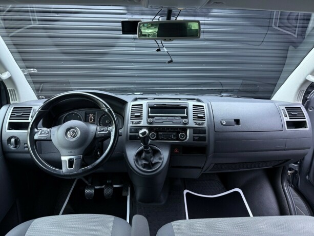 volkswagen-caravelle-diesel-2015-big-8