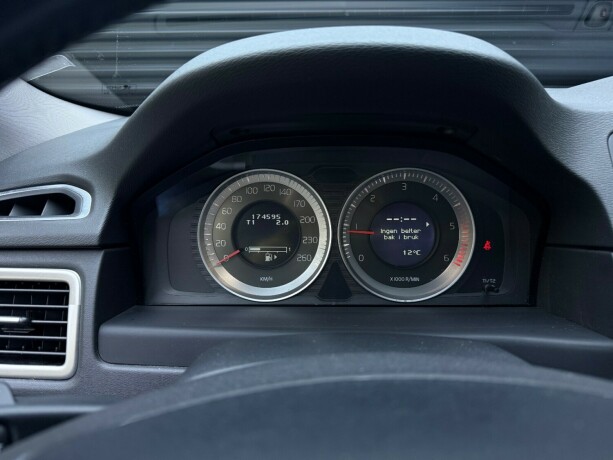 volvo-v70-diesel-2011-big-14