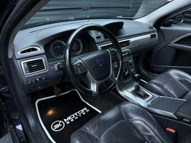 volvo-v70-diesel-2011-big-10