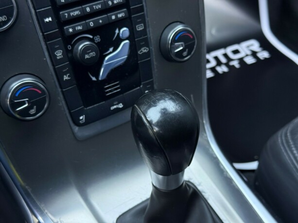 volvo-v70-diesel-2011-big-24