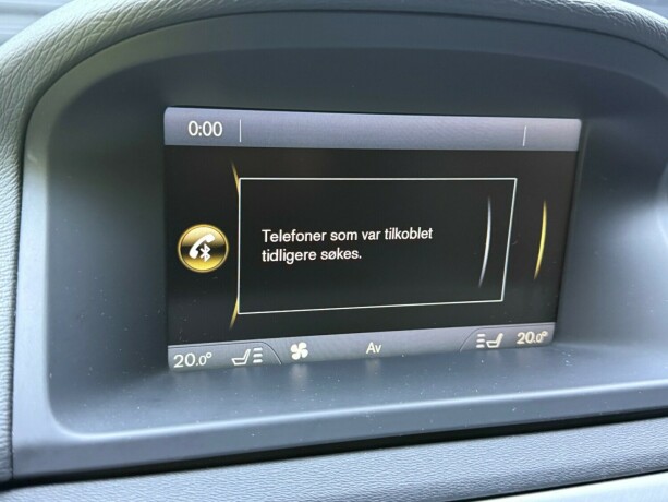 volvo-v70-diesel-2011-big-21