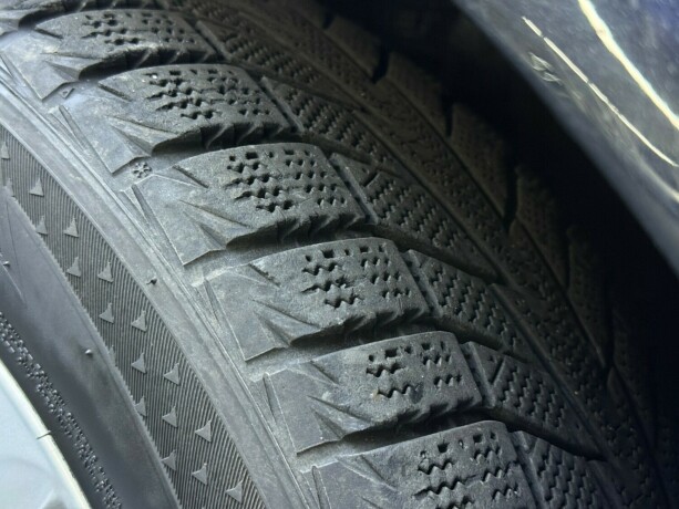 volvo-v70-diesel-2011-big-8