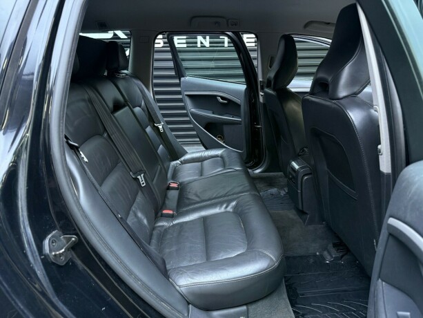 volvo-v70-diesel-2011-big-29