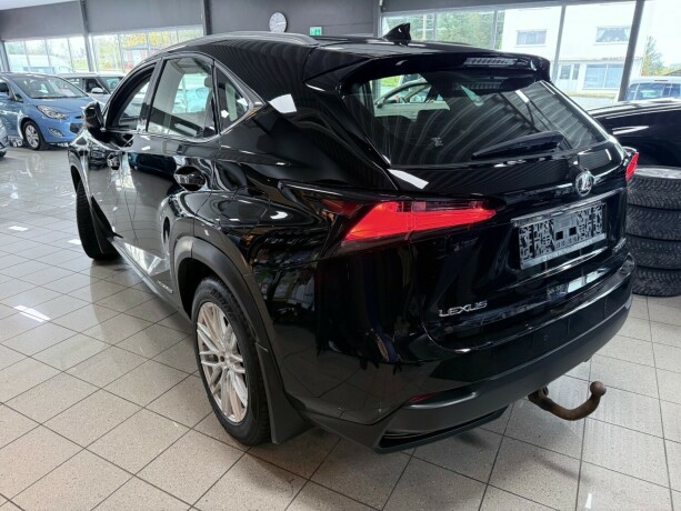 lexus-nx-300h-elektrisitetbensin-2015-big-4