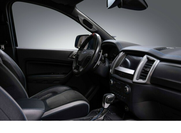 ford-ranger-raptor-diesel-2021-big-15