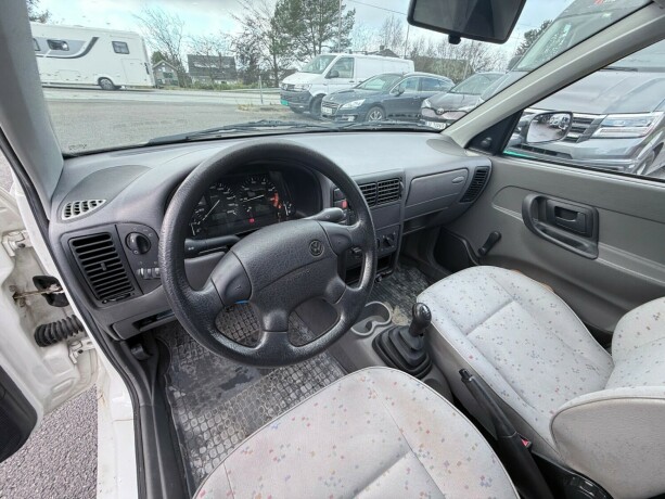 volkswagen-caddy-bensin-2003-big-9
