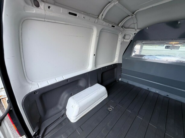 volkswagen-caddy-bensin-2003-big-15