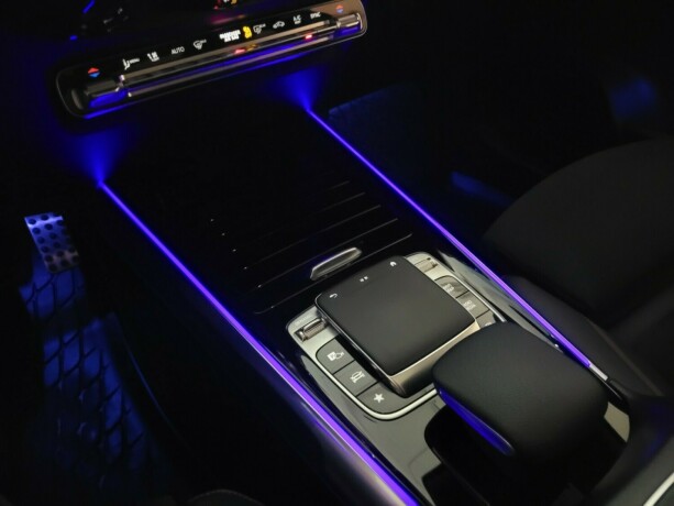 mercedes-benz-glb-diesel-2020-big-25