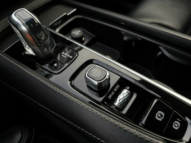 volvo-xc-90-plug-in-petrol-2019-big-38