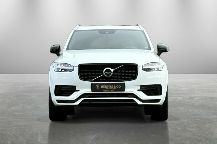 volvo-xc-90-plug-in-petrol-2019-big-4