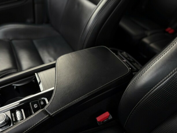 volvo-xc-90-plug-in-petrol-2019-big-40