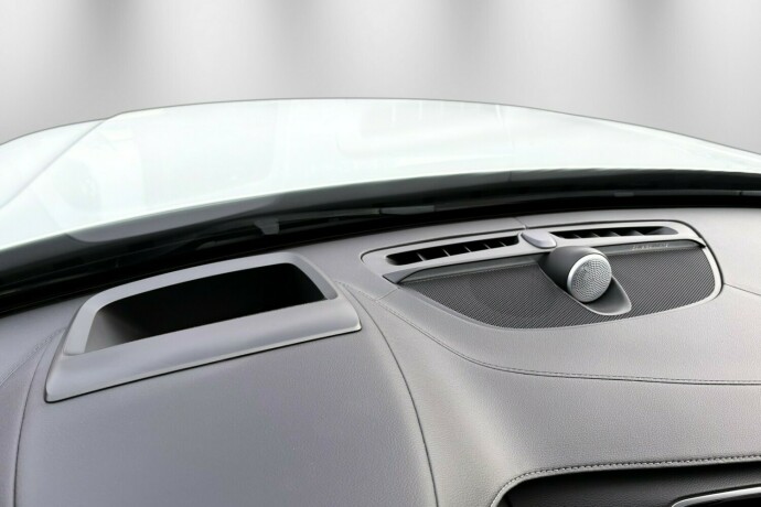 volvo-xc-90-plug-in-petrol-2019-big-26