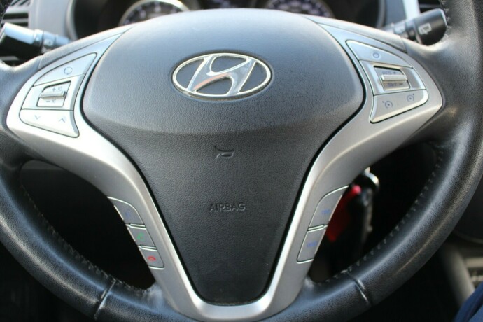 hyundai-ix20-bensin-2011-big-10