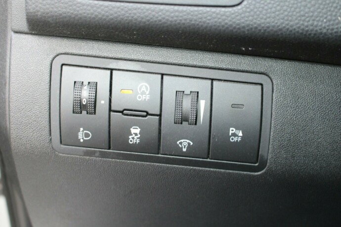 hyundai-ix20-bensin-2011-big-6
