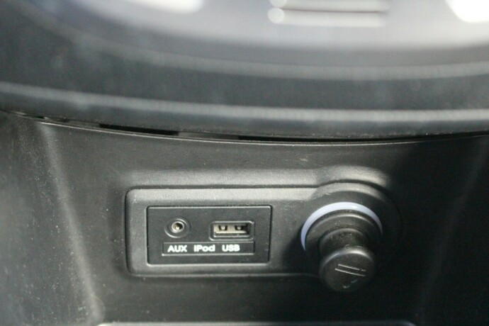 hyundai-ix20-bensin-2011-big-12