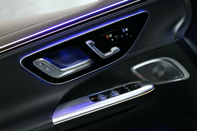 mercedes-benz-eqe-suv-elektrisitet-2023-big-25