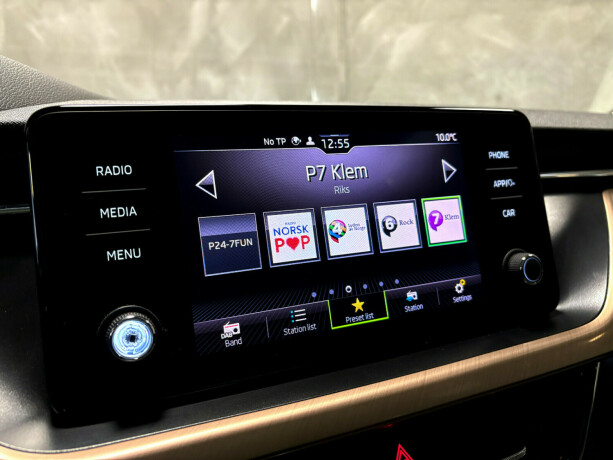 skoda-scala-bensin-2019-big-8