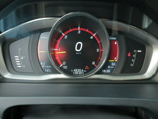 volvo-v60-elektrisitetdiesel-2016-big-25
