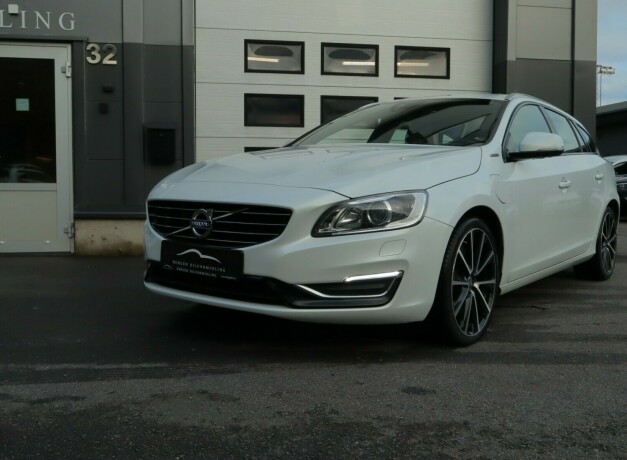 volvo-v60-elektrisitetdiesel-2016-big-2
