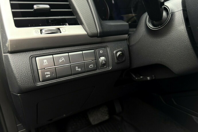ssangyong-rexton-sports-diesel-2020-big-18
