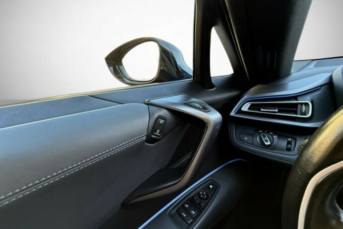 bmw-i8-elektrisitetbensin-2016-big-18