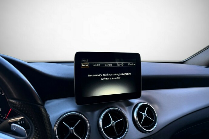 mercedes-benz-cla-bensin-2018-big-34