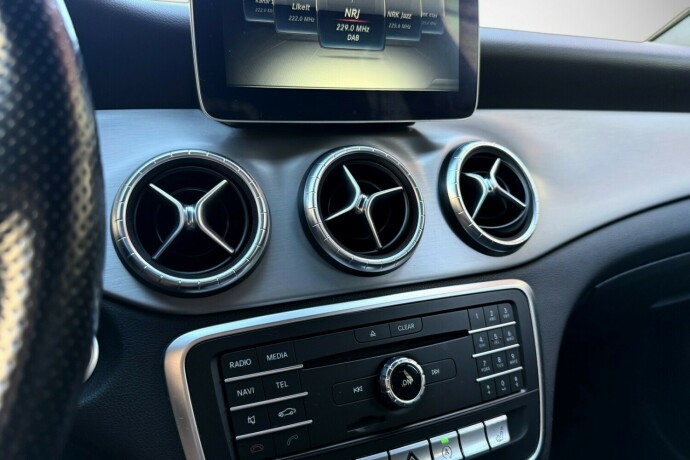 mercedes-benz-cla-bensin-2018-big-31
