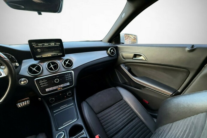 mercedes-benz-cla-bensin-2018-big-43