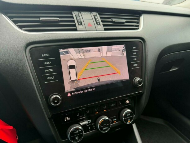 skoda-octavia-diesel-2018-big-35