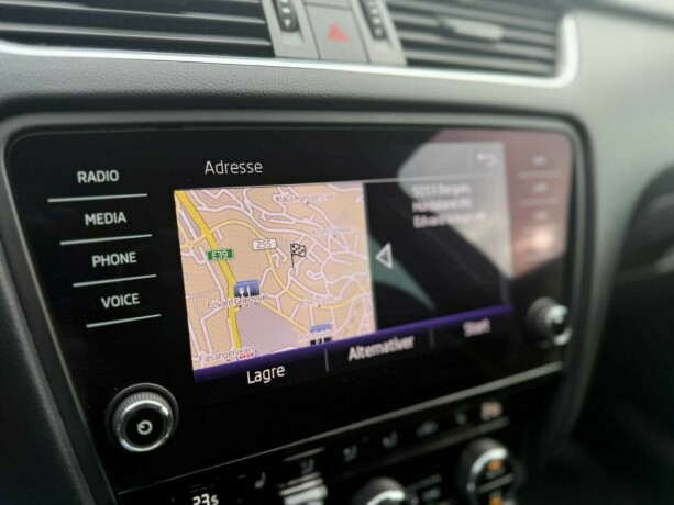 skoda-octavia-diesel-2018-big-18