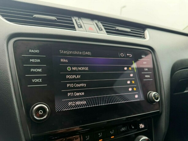 skoda-octavia-diesel-2018-big-39