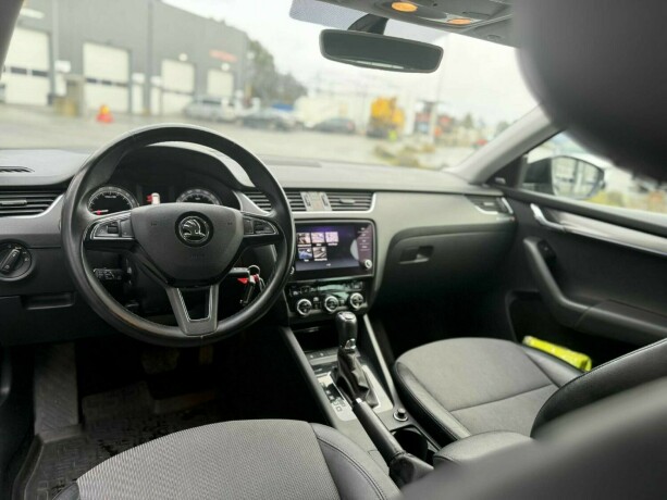 skoda-octavia-diesel-2018-big-16