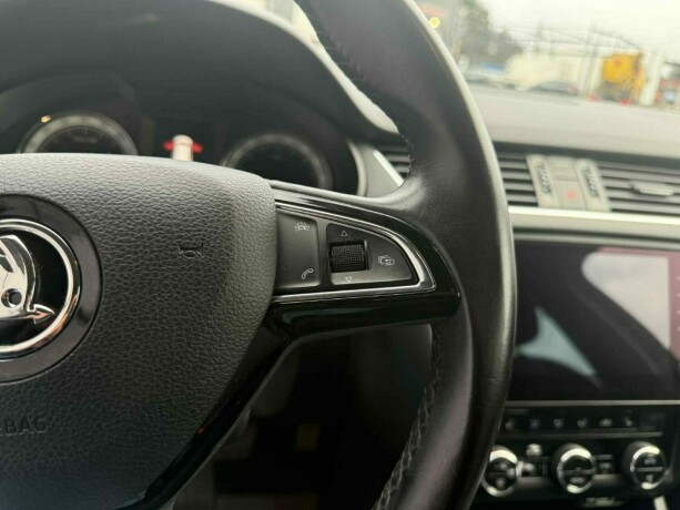 skoda-octavia-diesel-2018-big-27