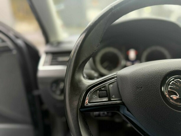 skoda-octavia-diesel-2018-big-26