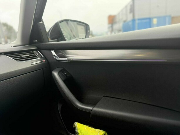 skoda-octavia-diesel-2018-big-31